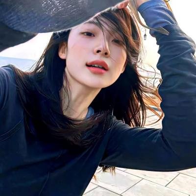 顶流粉丝粉丝骂战升级，官方介入调查，深夜引热议